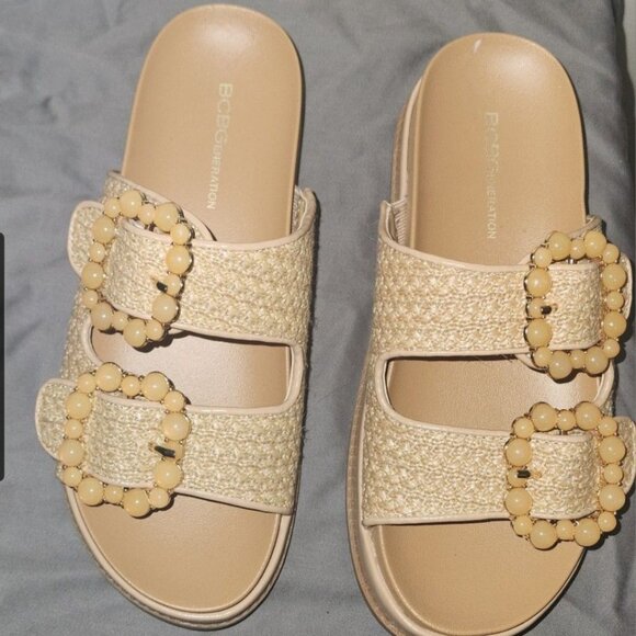BCBG BEXXI LADIES SLIDE SANDALS - Picture 1 of 5